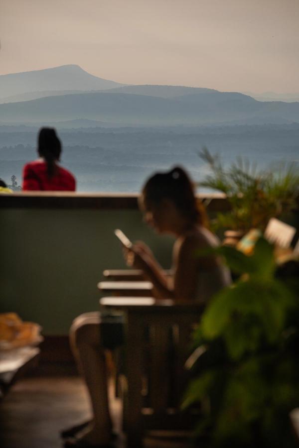 Isunga Lodge Kibale National Park Bagian luar foto