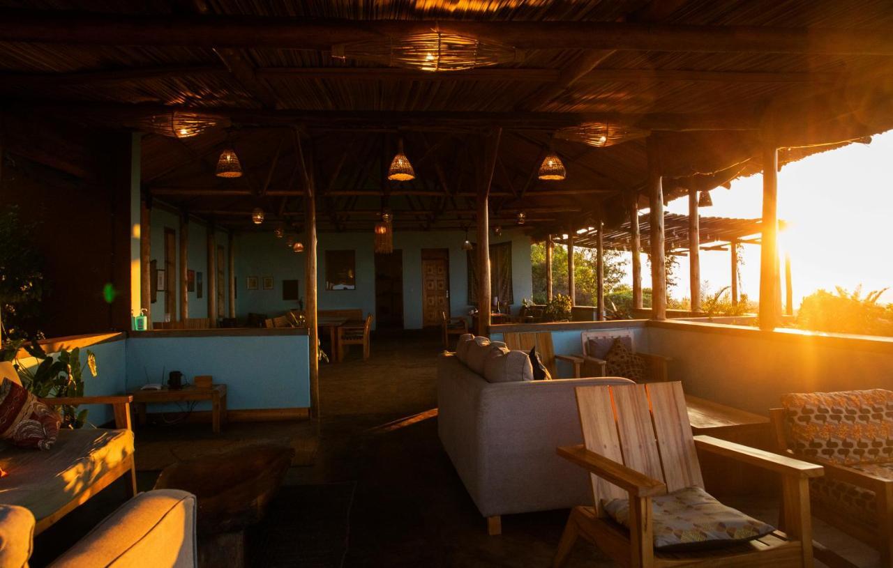 Isunga Lodge Kibale National Park Bagian luar foto