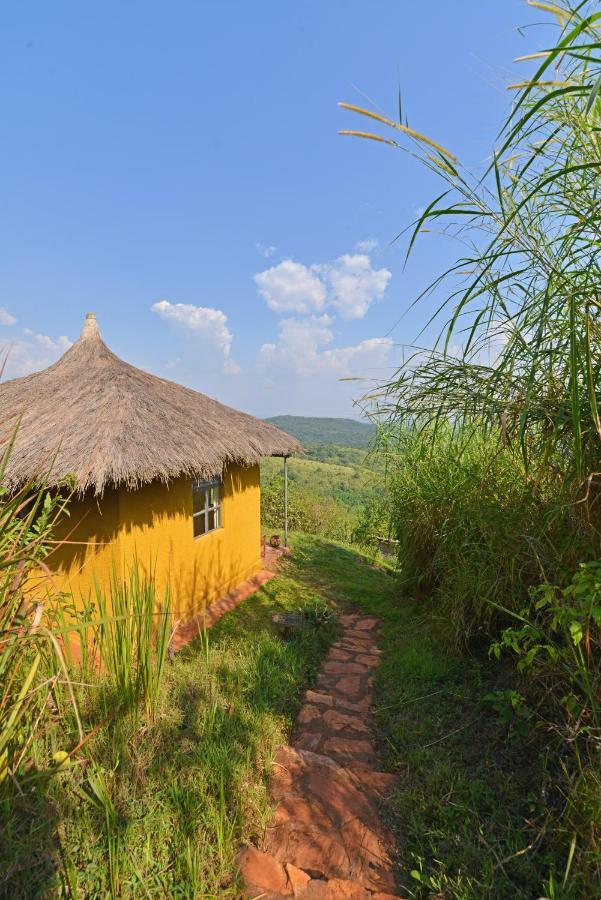 Isunga Lodge Kibale National Park Bagian luar foto