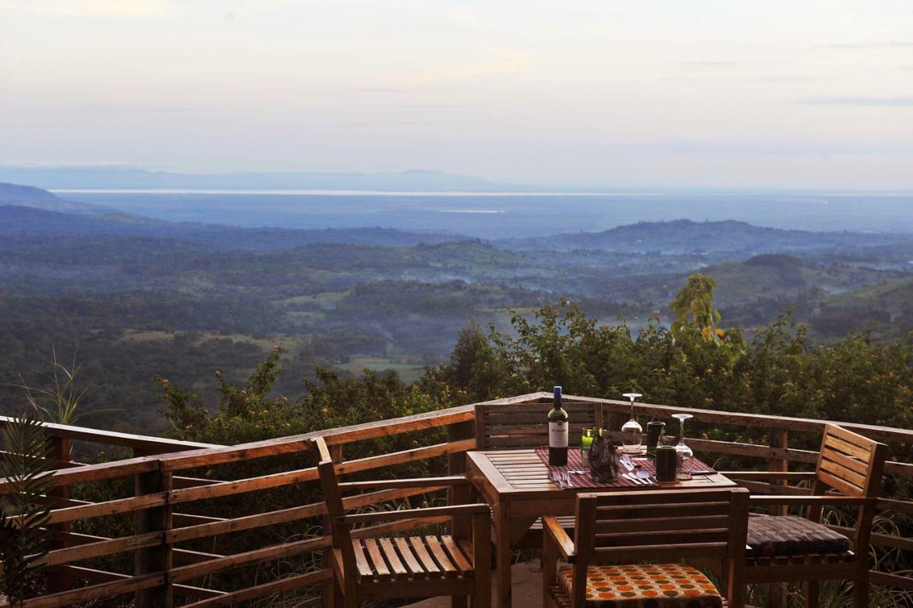 Isunga Lodge Kibale National Park Bagian luar foto